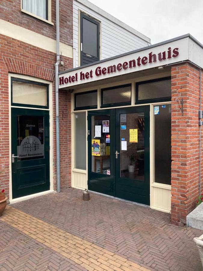 Hotel Het Gemeentehuis Uithuizen Esterno foto