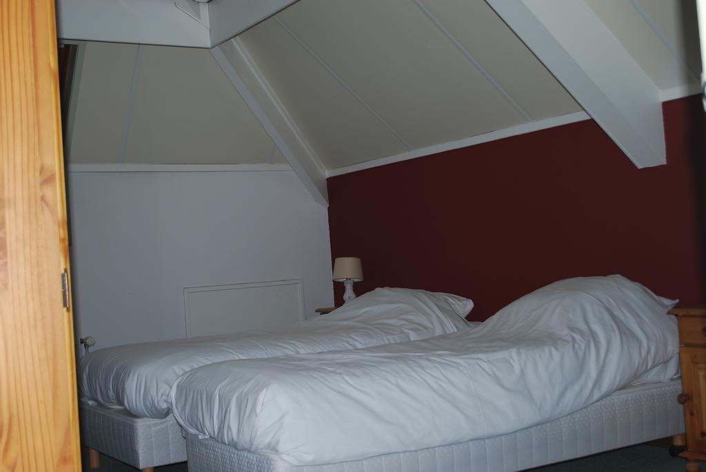 Hotel Het Gemeentehuis Uithuizen Camera foto