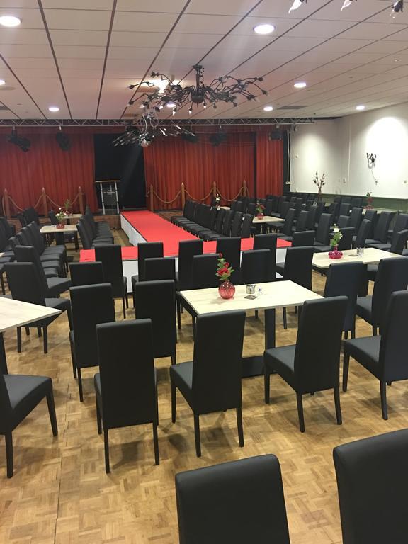 Hotel Het Gemeentehuis Uithuizen Esterno foto