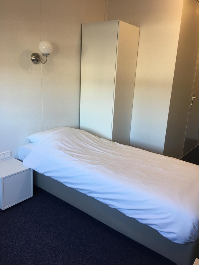 Hotel Het Gemeentehuis Uithuizen Esterno foto
